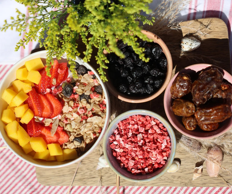 Low sugar granola guide 2025 showing Brekky Mix with only 2g added sugar compared to 9-12g average